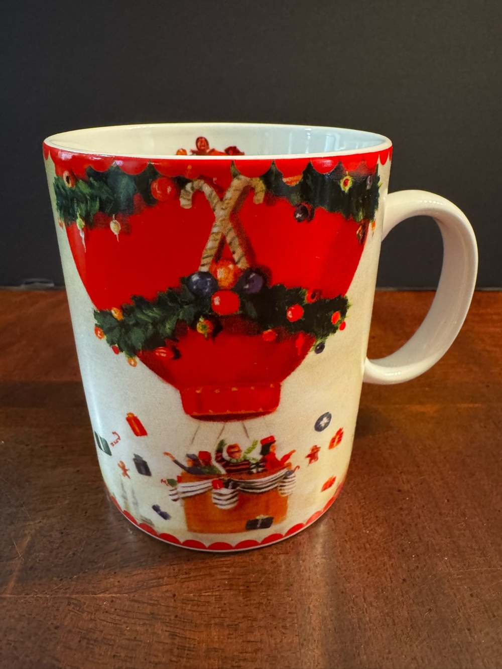 Janet Hill Puzzle Company Christmas Balloon Ride Coffee Tea Mug Cup